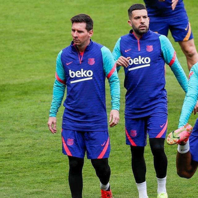 冲刺阶段曼联备战国王杯，调整名单细节曝光，压力陡增，资深球员宣示担当