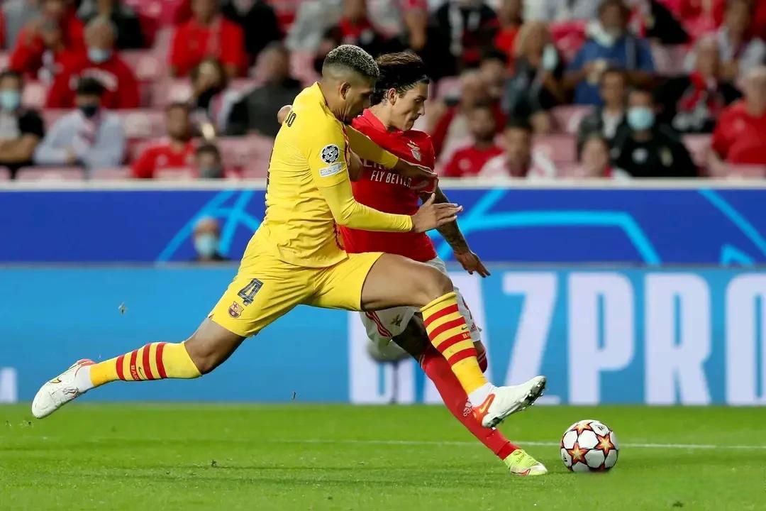 赛后法甲焦点战,本菲卡复出首秀,赛场秩序良好,控场能力受关注(葡超本菲卡赛程) 赛后法甲焦点战,本菲卡复出首秀,赛场秩序良好,控场能力受关注(葡超本菲卡赛程)