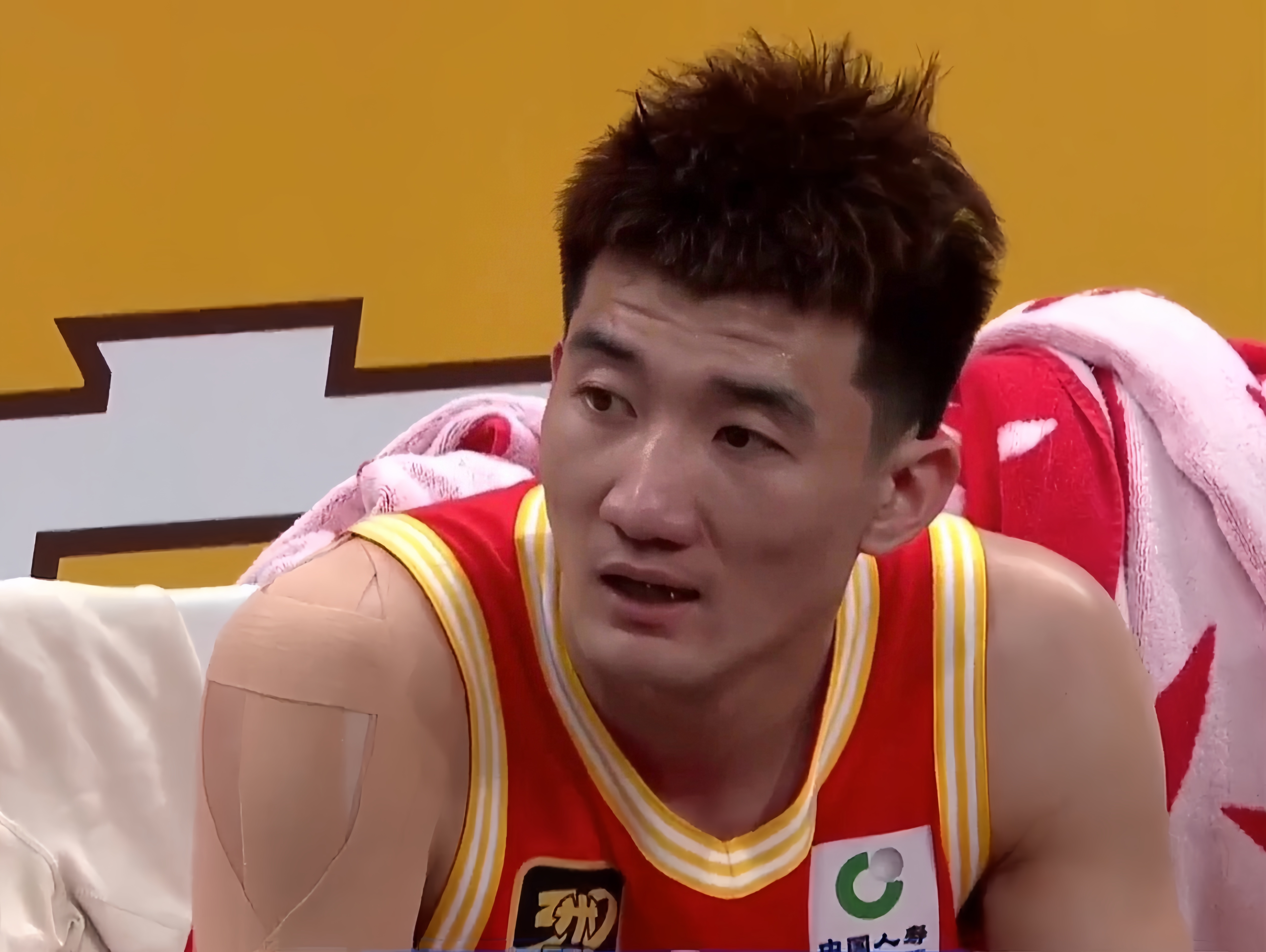 关于CBA常规赛今晚再迎强敌，金州勇士更衣室发声，主帅态度：更衣室稳定，资深球员宣示担当的信息